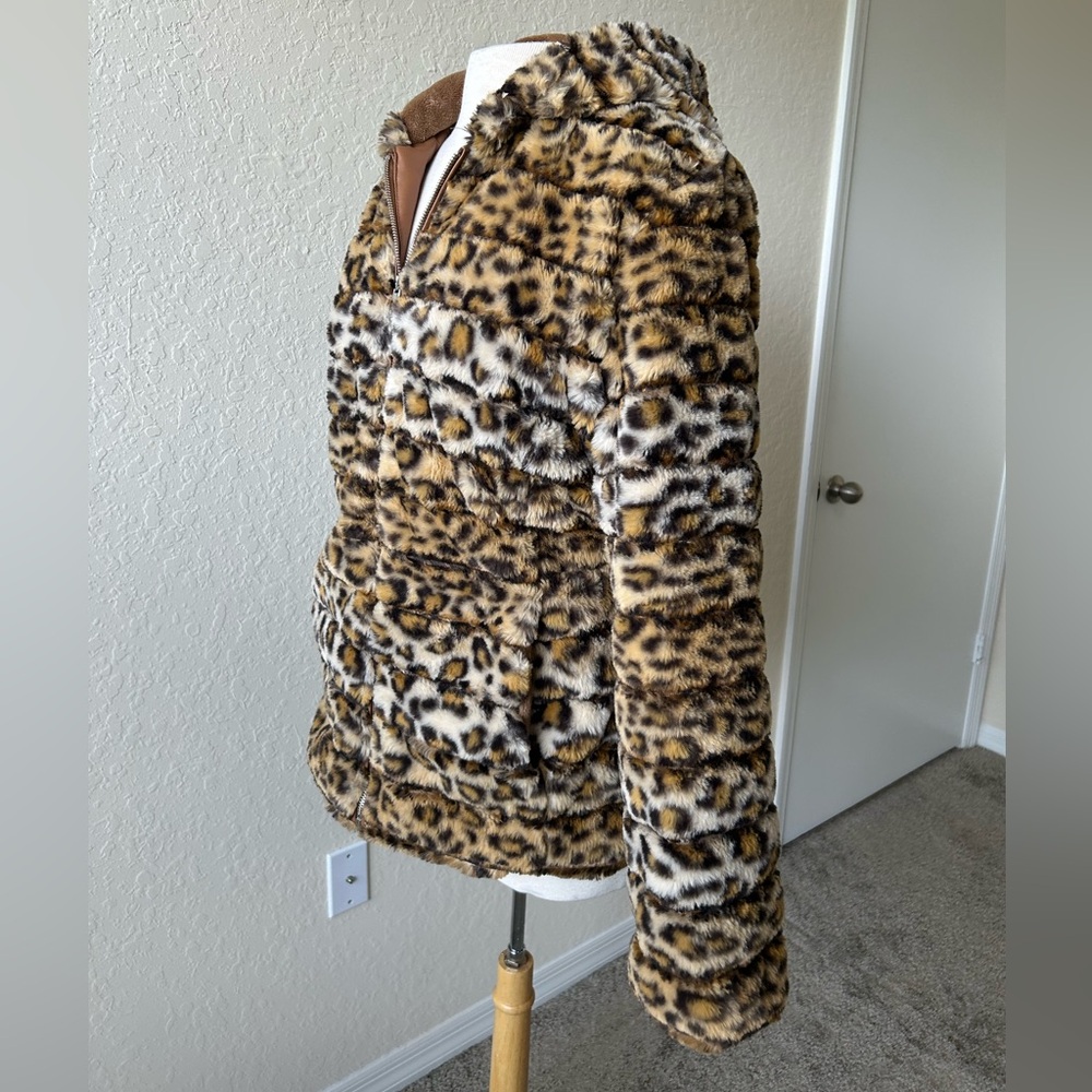 Luxe Leopard Faux Fur Hooded Jacket Bold Soft and Fierce - Picture 5 of 7